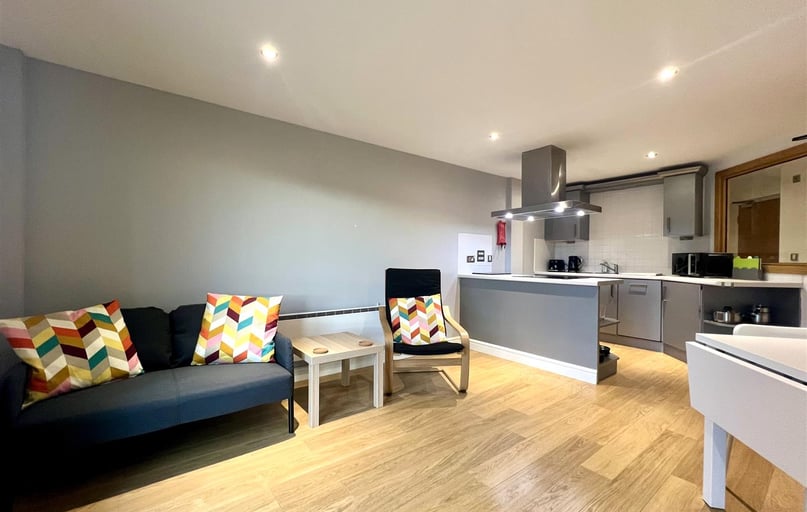 Rutherford Street, Newcastle Upon Tyne, Newcastle - Image 1